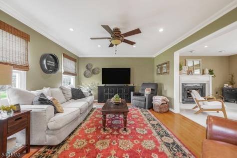 2 Lauren Drive Franklin NJ 08886