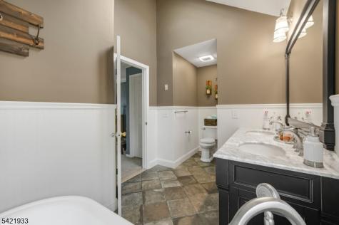 2 Lauren Drive Franklin NJ 08886