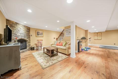 2 Lauren Drive Franklin NJ 08886