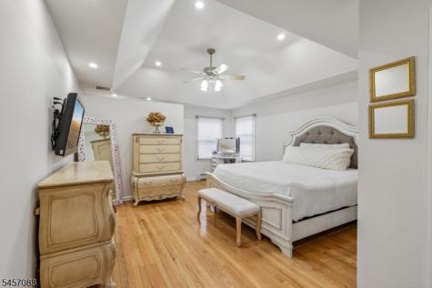 2 Lisa Lane East Hanover NJ 07936