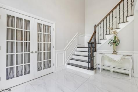 2 Lisa Lane East Hanover NJ 07936