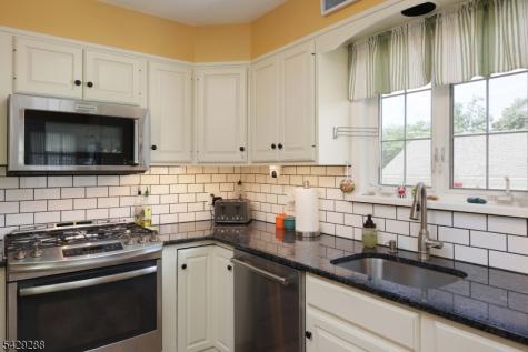 303 E Webster Avenue Roselle Park NJ 07204