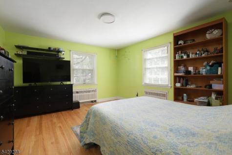 303 E Webster Avenue Roselle Park NJ 07204