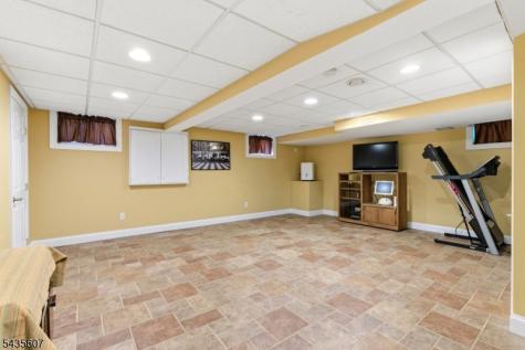 9 Jayne Terrace Ringwood NJ 07456