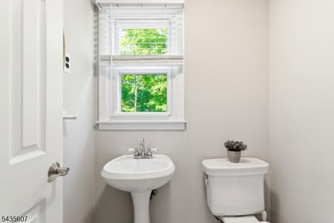 9 Jayne Terrace Ringwood NJ 07456