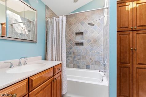9 Jayne Terrace Ringwood NJ 07456