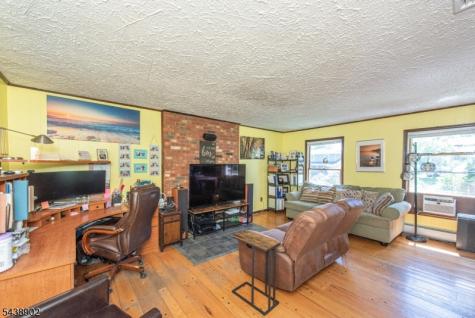 4 Hover Drive Mount Arlington NJ 07856