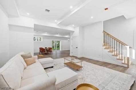 11 Elmwood Court Livingston NJ 07039