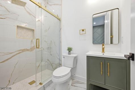 11 Elmwood Court Livingston NJ 07039