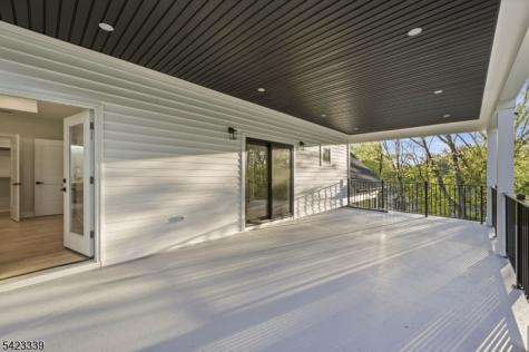 11 Elmwood Court Livingston NJ 07039