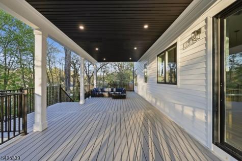 11 Elmwood Court Livingston NJ 07039