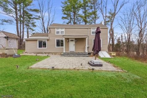 28 Wagners Lane Warren NJ 07059