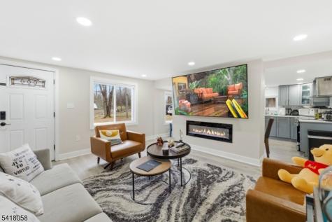 28 Wagners Lane Warren NJ 07059