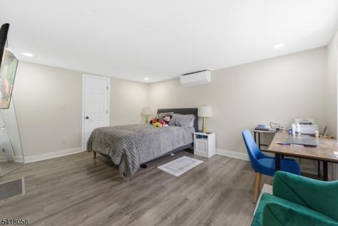 28 Wagners Lane Warren NJ 07059