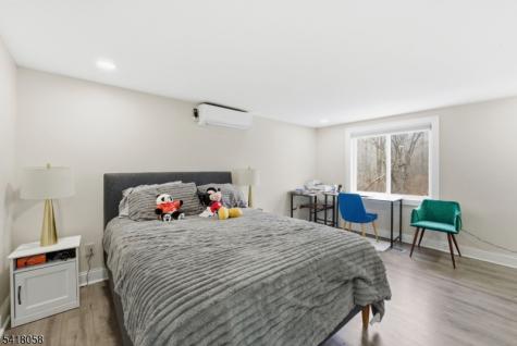 28 Wagners Lane Warren NJ 07059