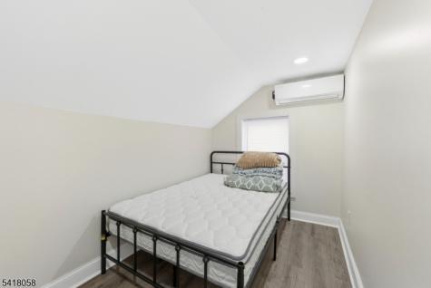 28 Wagners Lane Warren NJ 07059