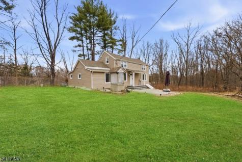 28 Wagners Lane Warren NJ 07059