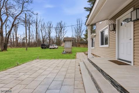 28 Wagners Lane Warren NJ 07059