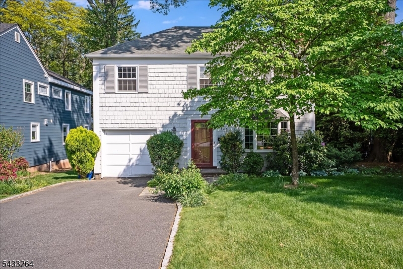 687 Grove Street Montclair NJ 07043