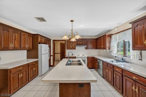 136 Henderson Road West Milford NJ 07460