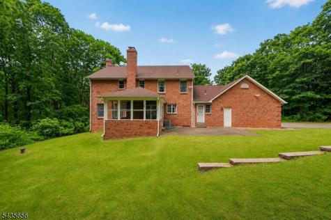 136 Henderson Road West Milford NJ 07460