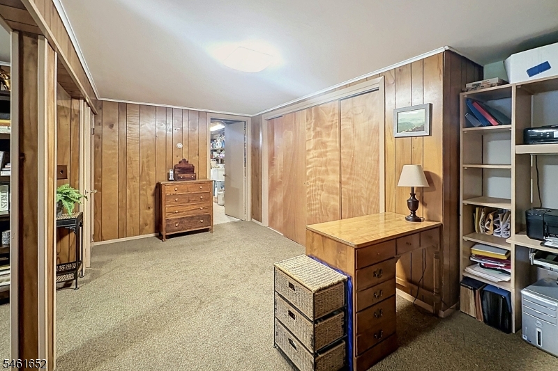 9 Barton Lane Hopatcong NJ 07843