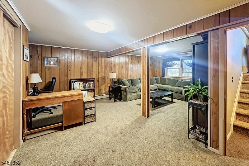 9 Barton Lane Hopatcong NJ 07843