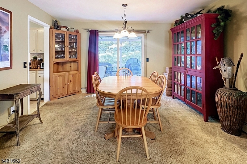 9 Barton Lane Hopatcong NJ 07843