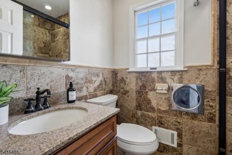 28 Elmwood Road Springfield NJ 07081