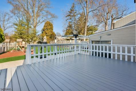 28 Elmwood Road Springfield NJ 07081