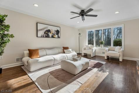 28 Elmwood Road Springfield NJ 07081