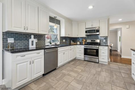 28 Elmwood Road Springfield NJ 07081