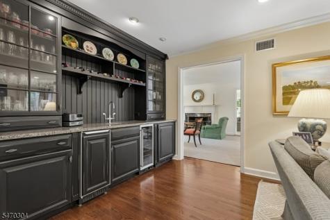 6 Cleveland Road Summit NJ 07901