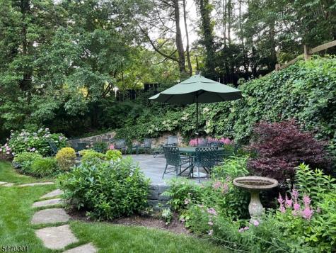 6 Cleveland Road Summit NJ 07901
