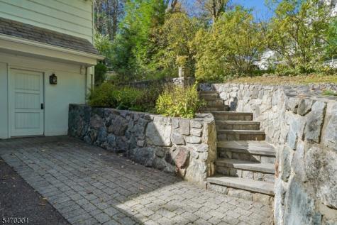 6 Cleveland Road Summit NJ 07901