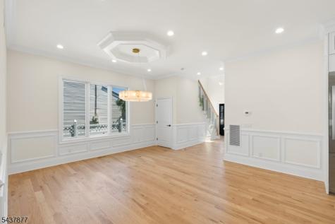 13 Harding Place Livingston NJ 07039
