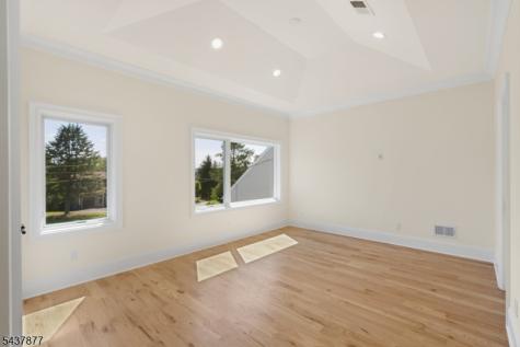 13 Harding Place Livingston NJ 07039