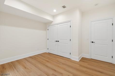 13 Harding Place Livingston NJ 07039