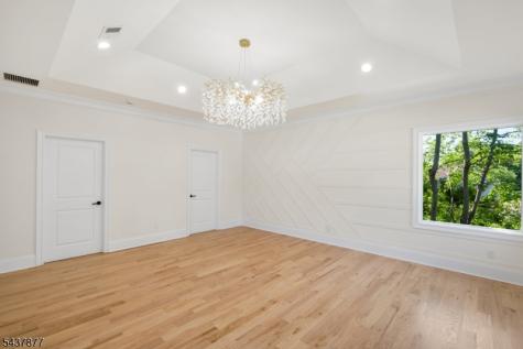 13 Harding Place Livingston NJ 07039
