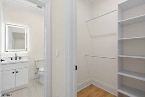 13 Harding Place Livingston NJ 07039