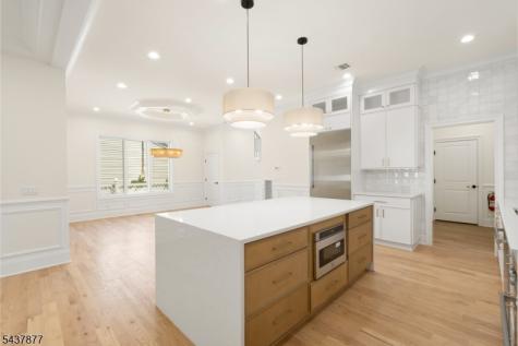 13 Harding Place Livingston NJ 07039