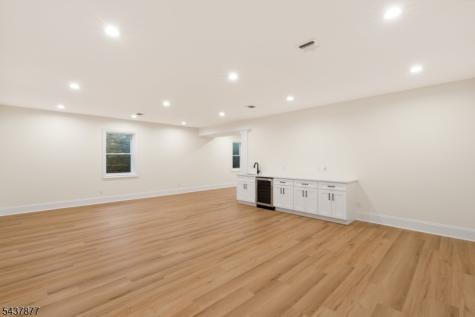 13 Harding Place Livingston NJ 07039