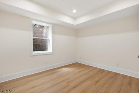 13 Harding Place Livingston NJ 07039