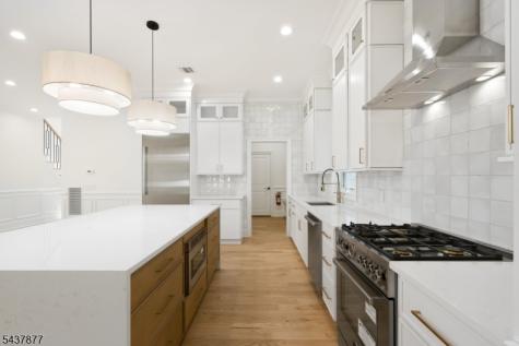 13 Harding Place Livingston NJ 07039