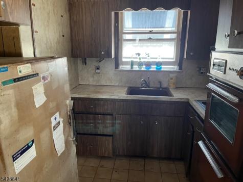 109 High Street West Orange NJ 07052