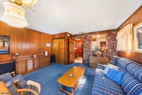 438 3RD Avenue Garwood NJ 07027