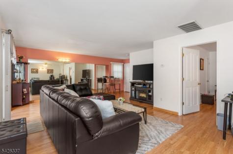 71 Parker Avenue Hawthorne NJ 07506