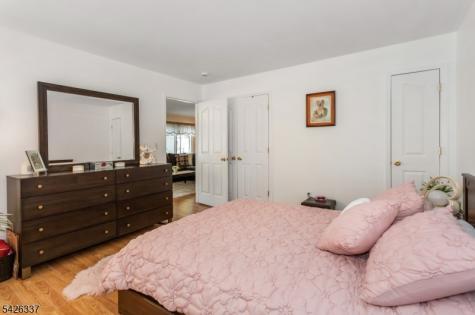 71 Parker Avenue Hawthorne NJ 07506