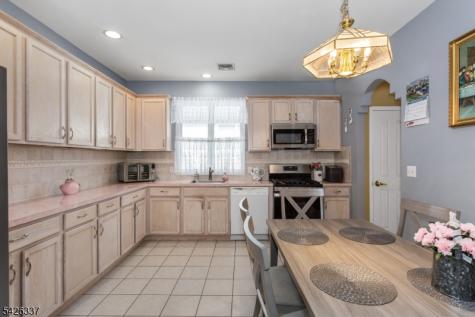 71 Parker Avenue Hawthorne NJ 07506