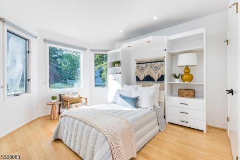 4 Ash Avenue West Orange NJ 07052